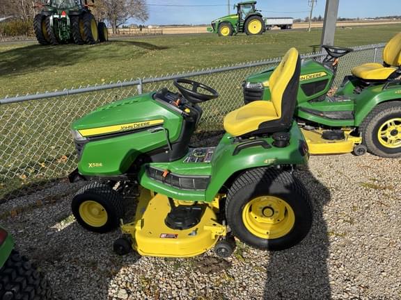 Image of John Deere X584 equipment image 1