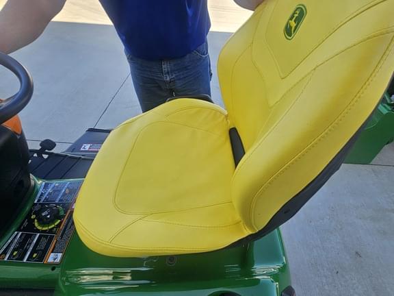 Image of John Deere X584 equipment image 2