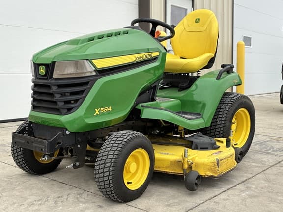 Image of John Deere X584 equipment image 3