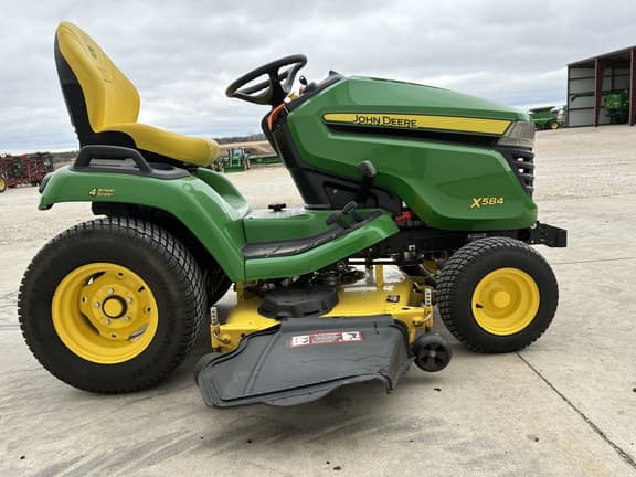 Image of John Deere X584 equipment image 2