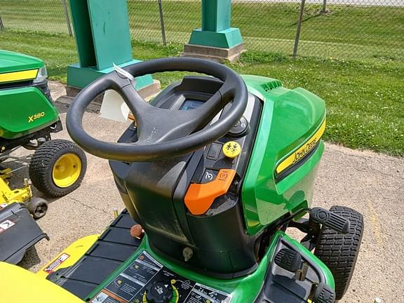 Image of John Deere X590 equipment image 2