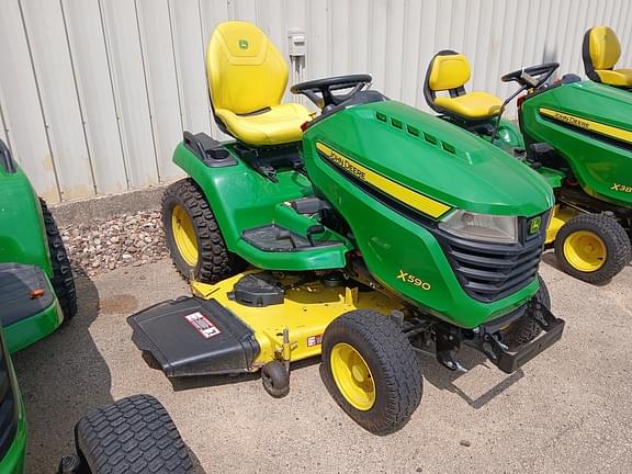 Image of John Deere X590 equipment image 1
