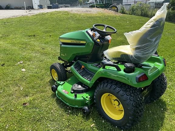 Image of John Deere X590 equipment image 2