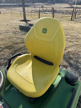 Image of John Deere X590 equipment image 3