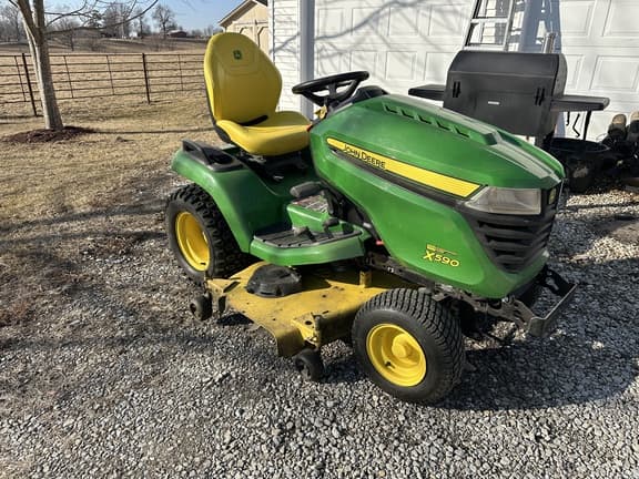 Image of John Deere X590 equipment image 1