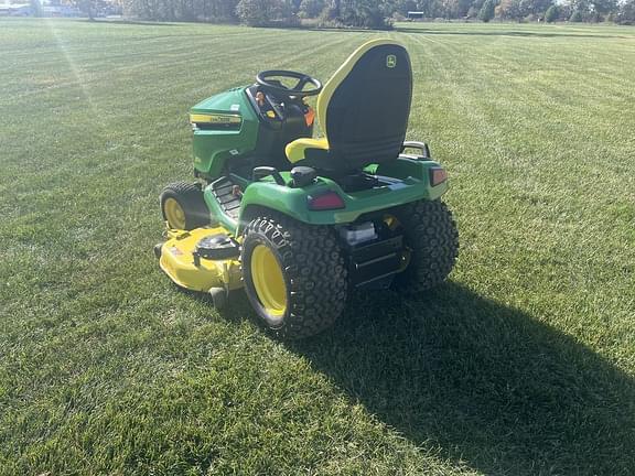 Image of John Deere X590 equipment image 4