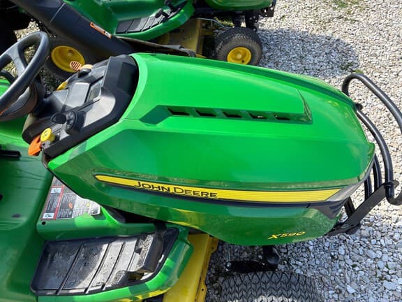 Image of John Deere X590 equipment image 4