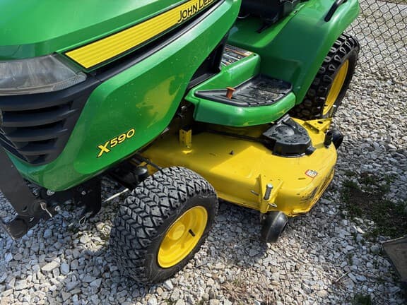 Image of John Deere X590 equipment image 2