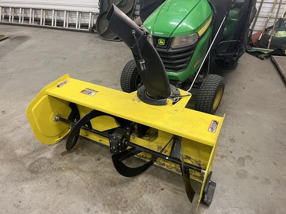 Image of John Deere X590 equipment image 4