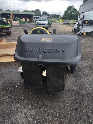 Image of John Deere X590 equipment image 2