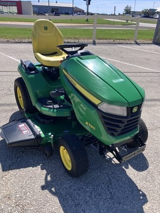 Image of John Deere X590 equipment image 4