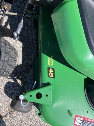 Image of John Deere X590 equipment image 2