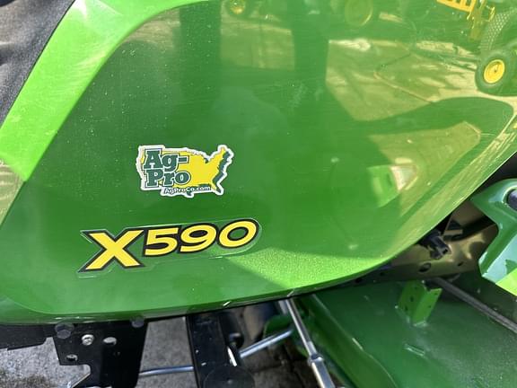 Image of John Deere X590 equipment image 4