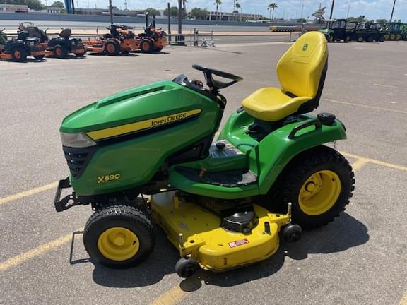 Image of John Deere X590 equipment image 2
