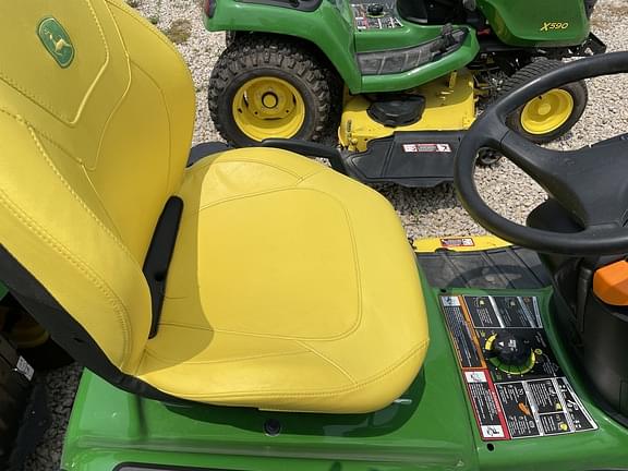 Image of John Deere X590 equipment image 3