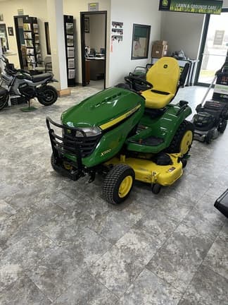 Image of John Deere X590 equipment image 1