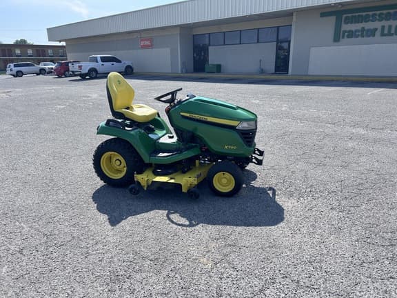 Image of John Deere X590 equipment image 3