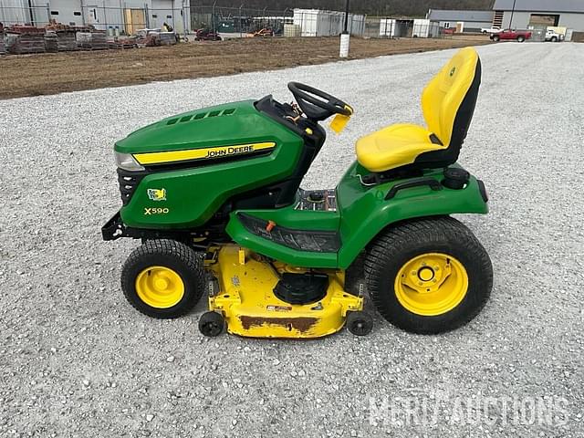 Image of John Deere X590 equipment image 1