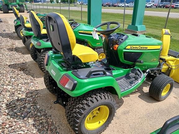 Image of John Deere X730 equipment image 2