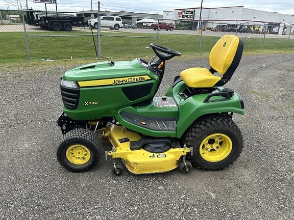Image of John Deere X730 equipment image 1