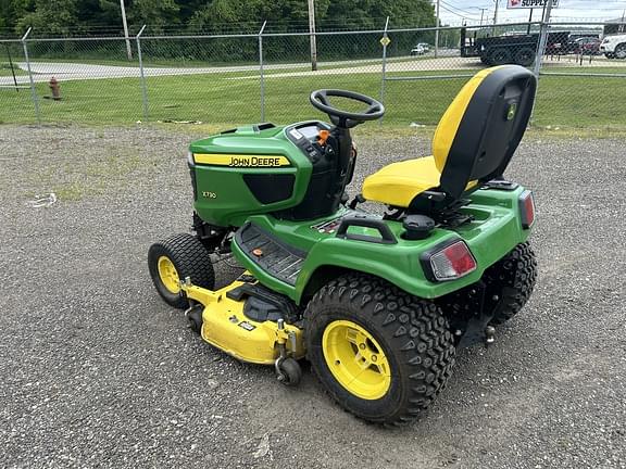 Image of John Deere X730 equipment image 2