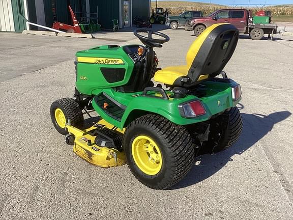 Image of John Deere X730 equipment image 3