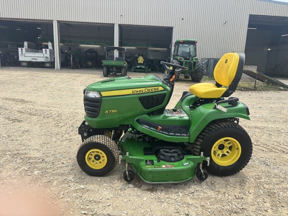 Image of John Deere X730 equipment image 1