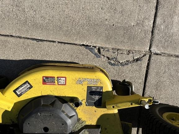 Image of John Deere X730 equipment image 4