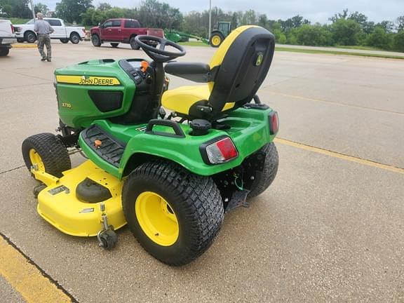 Image of John Deere X730 equipment image 4