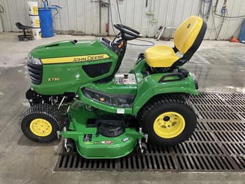 Main image John Deere X730