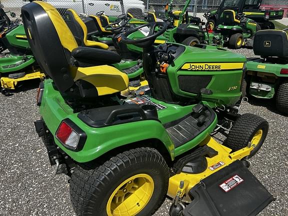Image of John Deere X730 equipment image 4
