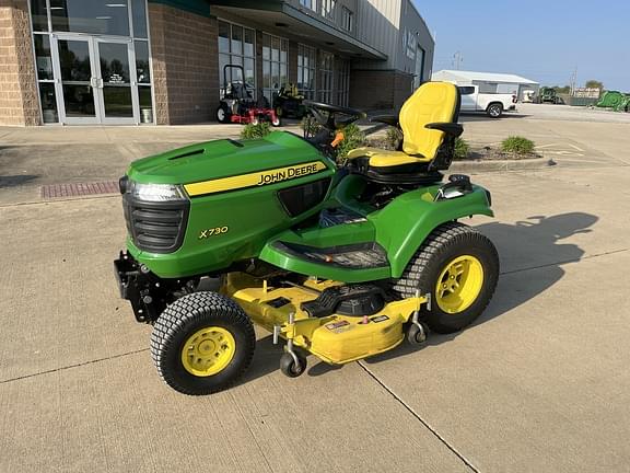 Image of John Deere X730 equipment image 1