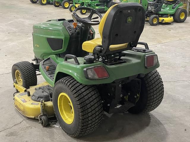 Image of John Deere X730 equipment image 3