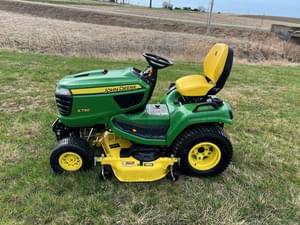 2022 John Deere X730 Image