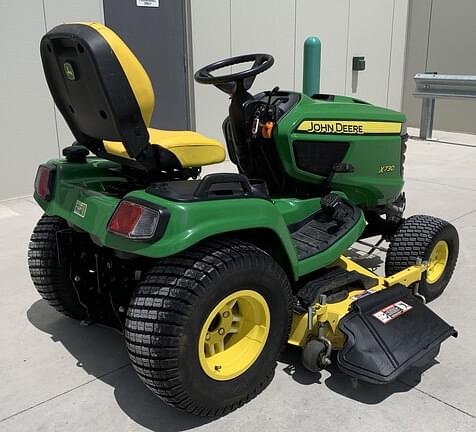 Image of John Deere X730 equipment image 2