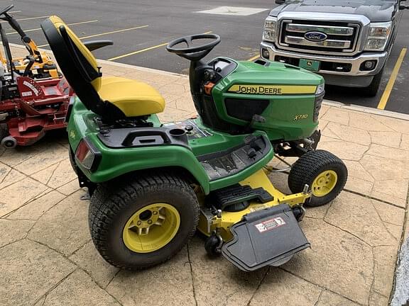 Image of John Deere X730 equipment image 2
