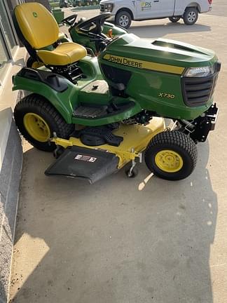 2022 John Deere X730 Equipment Image0