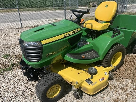 Image of John Deere X730 equipment image 1
