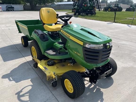 Image of John Deere X730 equipment image 1