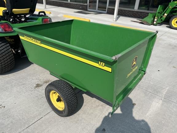 Image of John Deere X730 equipment image 4