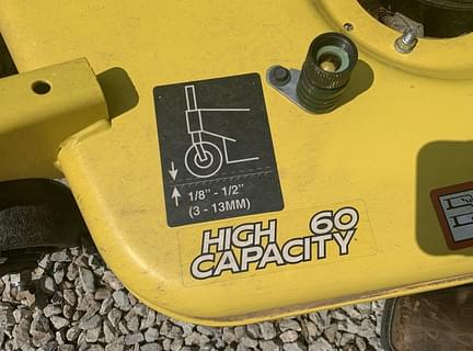 Image of John Deere X730 equipment image 4