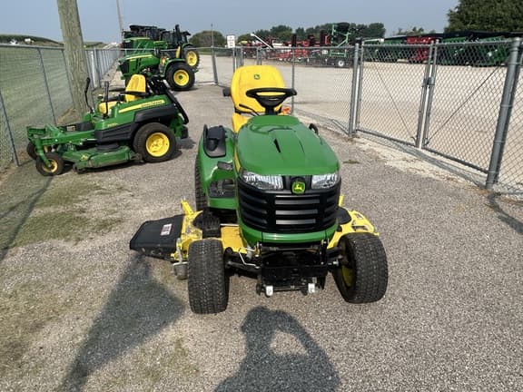 Image of John Deere X730 equipment image 2