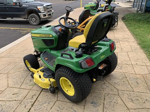Image of John Deere X730 equipment image 3