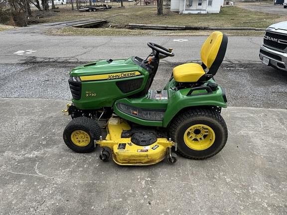 Image of John Deere X730 equipment image 1