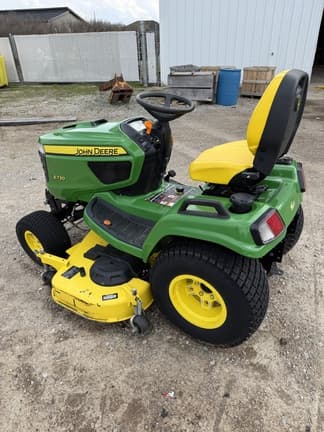 Image of John Deere X730 equipment image 1
