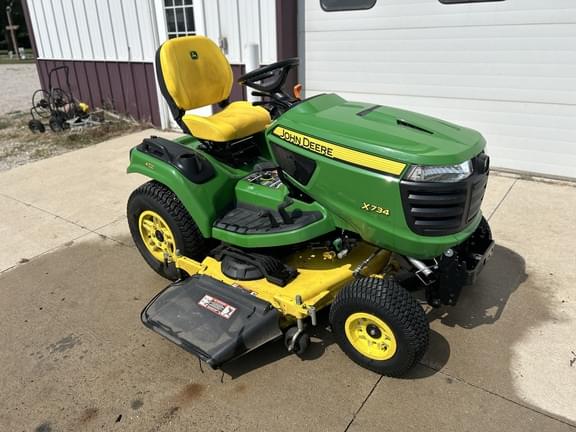 Image of John Deere X734 equipment image 4
