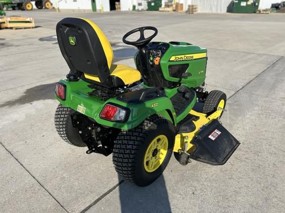 Image of John Deere X734 equipment image 4