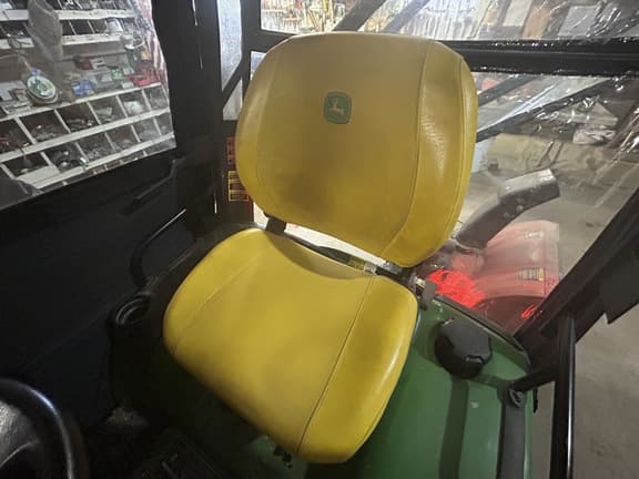 Image of John Deere X734 equipment image 4