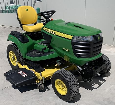 Image of John Deere X734 Primary image