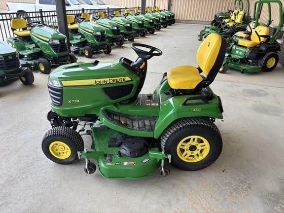Image of John Deere X734 equipment image 1